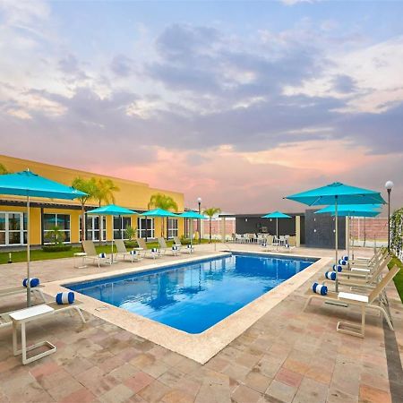 Hotel Best Place Express Zamora de Hidalgo Dış mekan fotoğraf